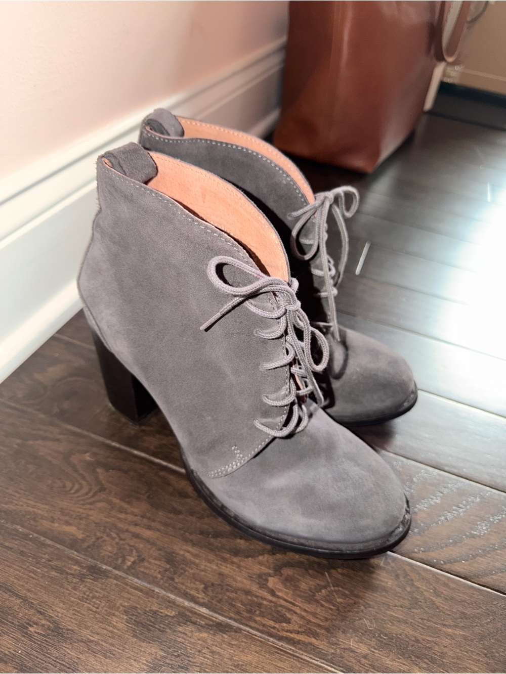 Seychelles Tower Gray Suede Lace-Up Heeled Ankle Boots | 8.5